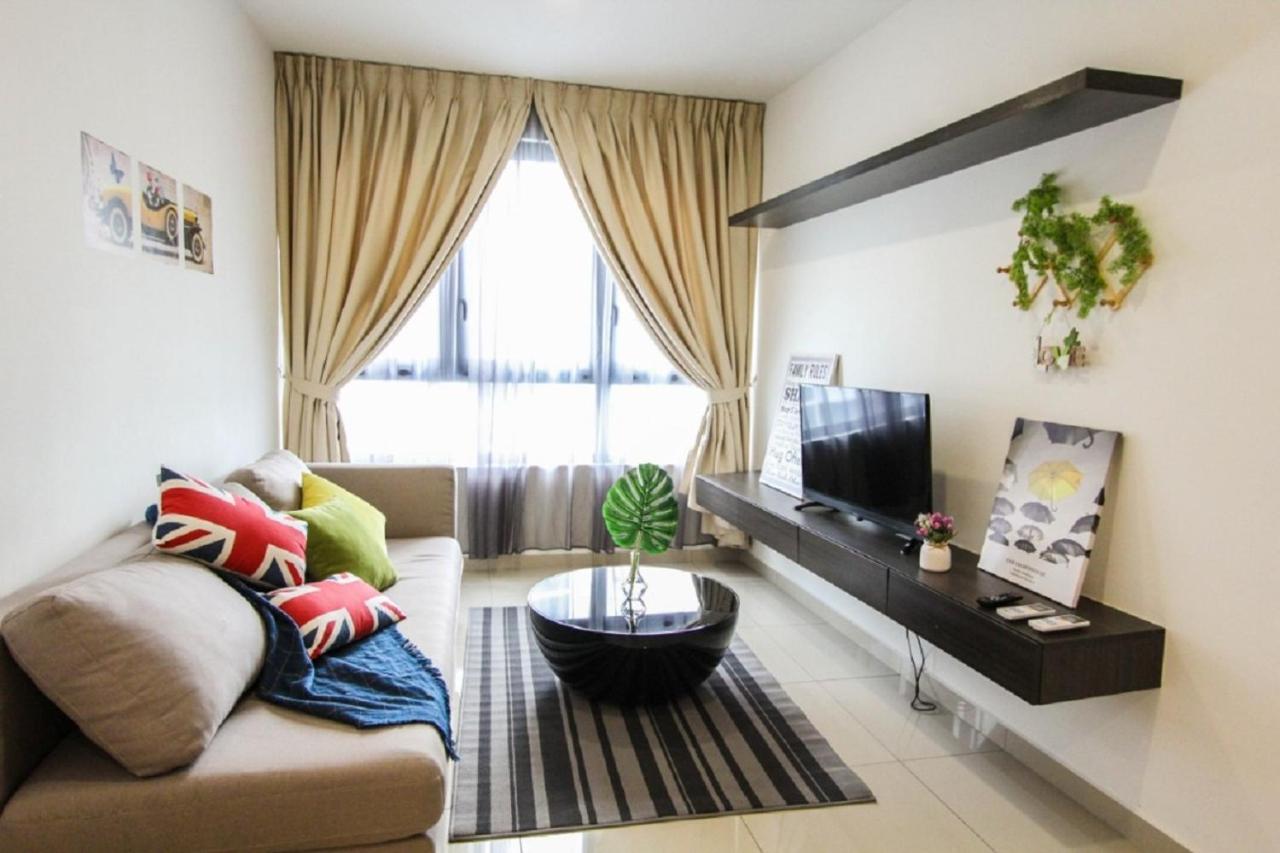Your Perfect Stay For Shopping And Entertainment - Hostahome Suites At I-City 莎阿南 外观 照片